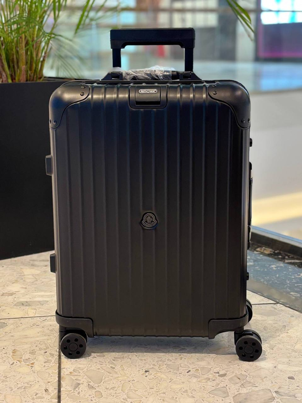 Чемодан Rimowa