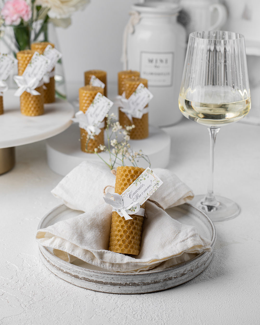 Свечи-бонбоньерки в подарок гостям на свадьбу