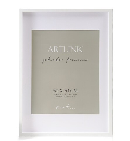 Рамка Valerie White из мдф 50*70 см