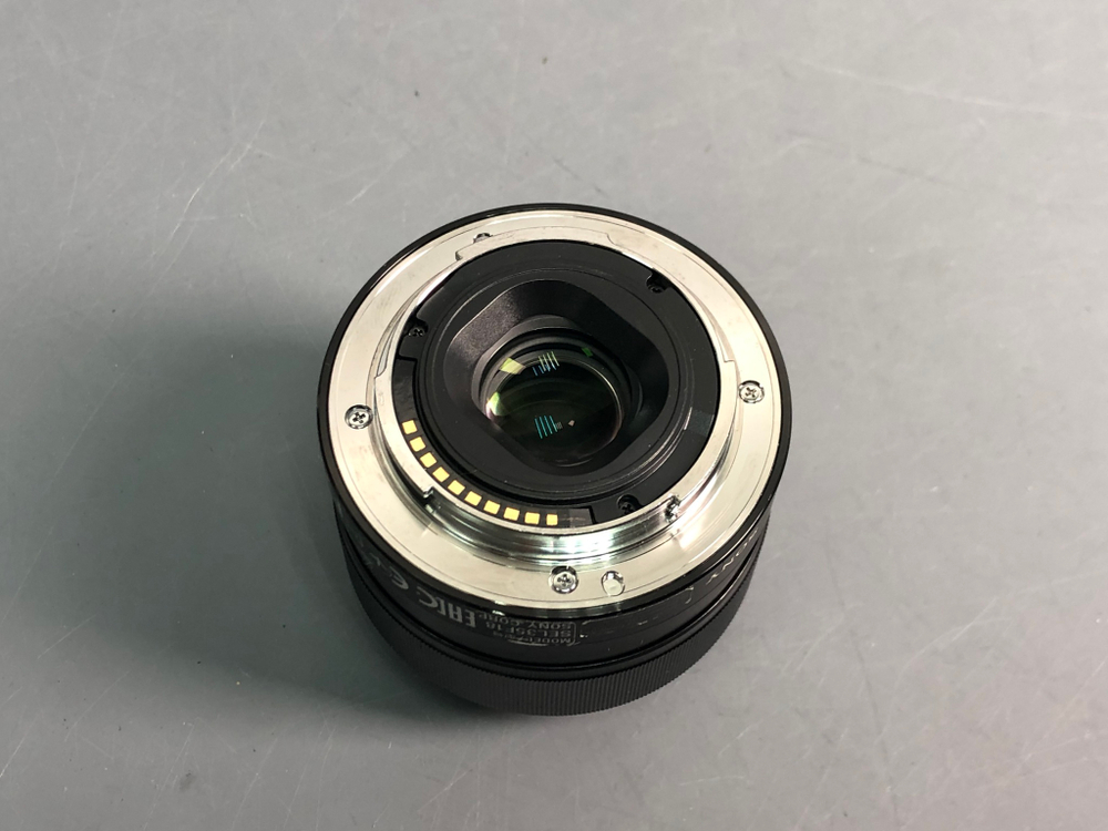 Sony E 35mm 1.8 SEL35F18