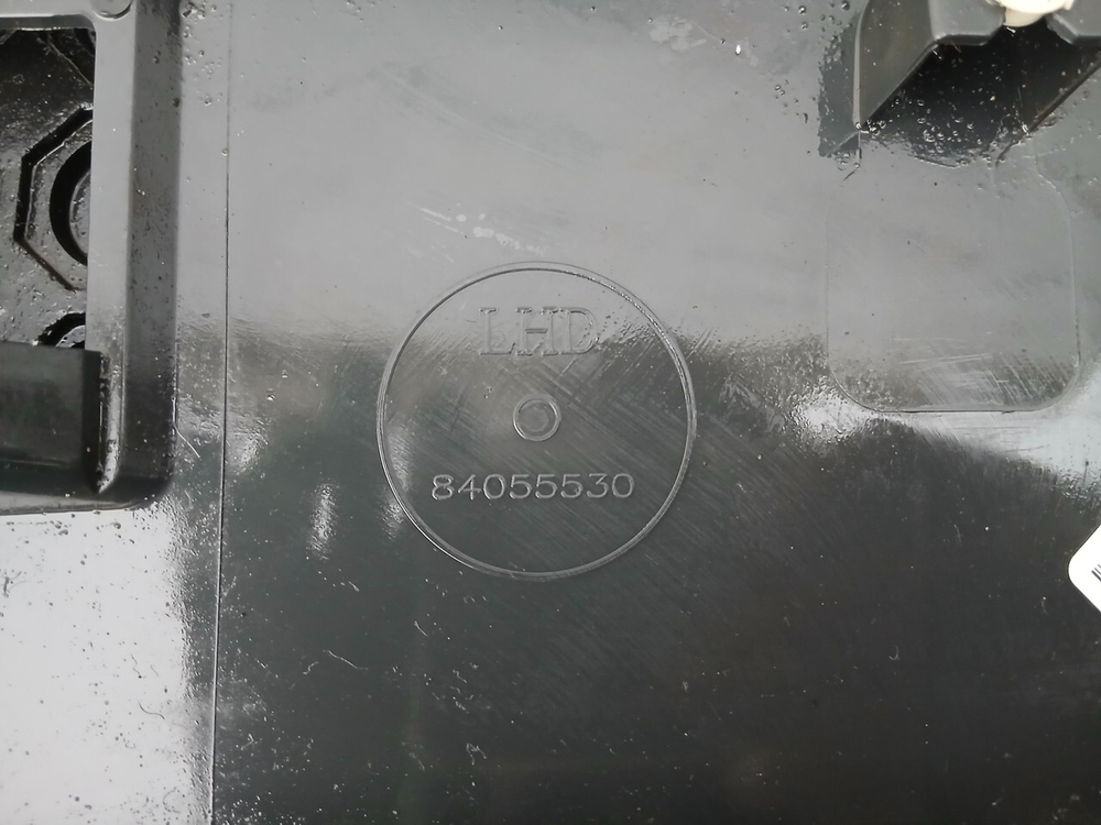 Решетка стеклоочистителя (жабо)