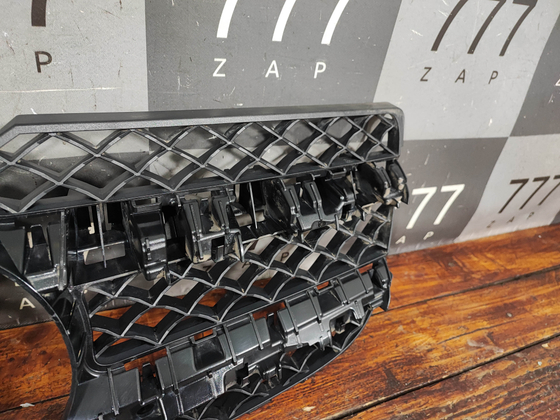 Решетка радиатора Mercedes GLK (X204) 12-15 Б/У Оригинал A20488029839982