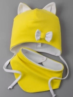 Шапка для девочки с ушками осенняя и снуд