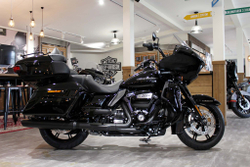 Мотоцикл Harley-Davidson Road Glide Limited 114 (BLACK) с НДС