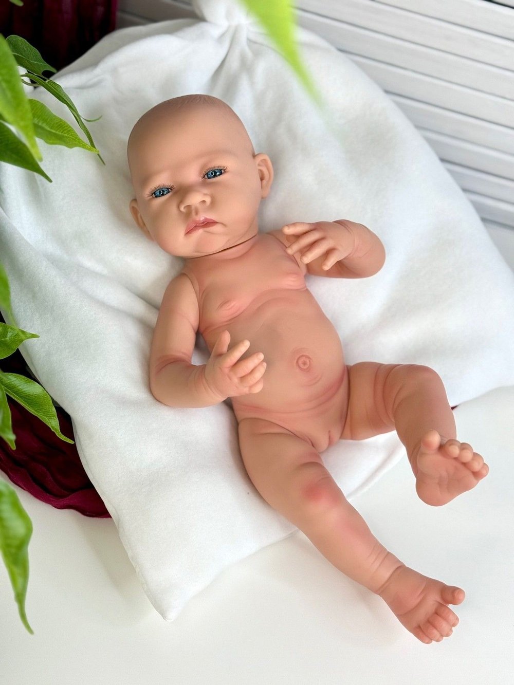 Кукла Реборн BERJUAN виниловая 45см Newborn (8124)