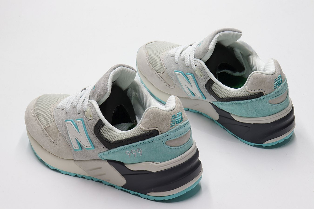 Кроссовки нат. замша (37-41)р. / шт. 424-2