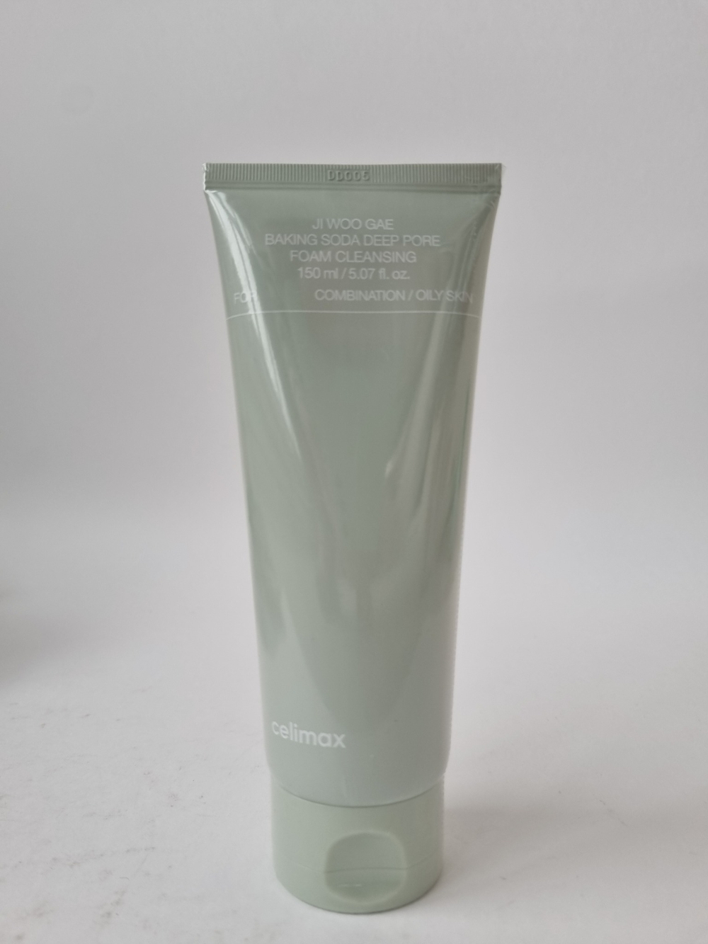 Пенка для глубокого очищения с содой Celimax Jiwoogae Baking Soda Deep Pore Foam Cleansing