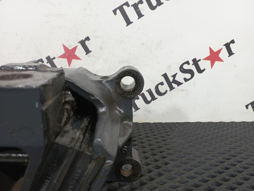 Подушка двигателя задняя