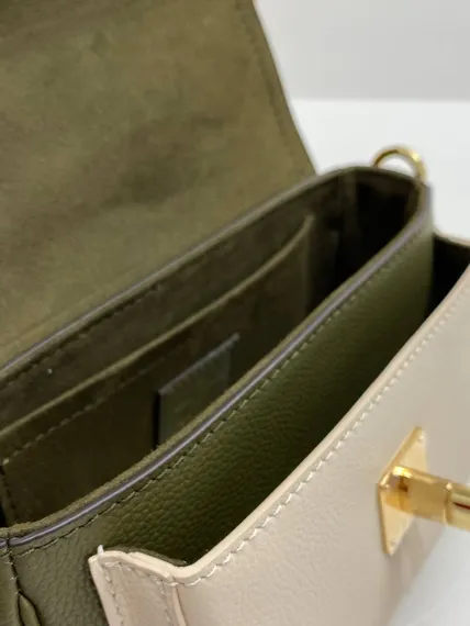 Сумка Louis Vuitton Lockme Tender зеленый