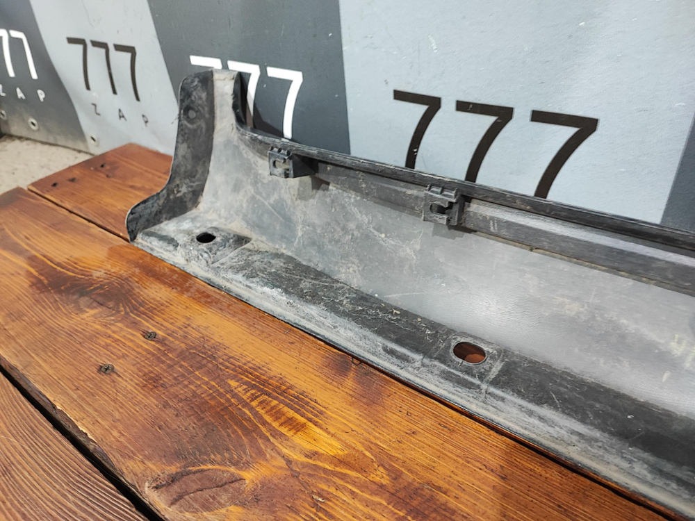 Накладка порога левого Toyota Land Cruiser 200 07-12 Б/У Оригинал 7586060040