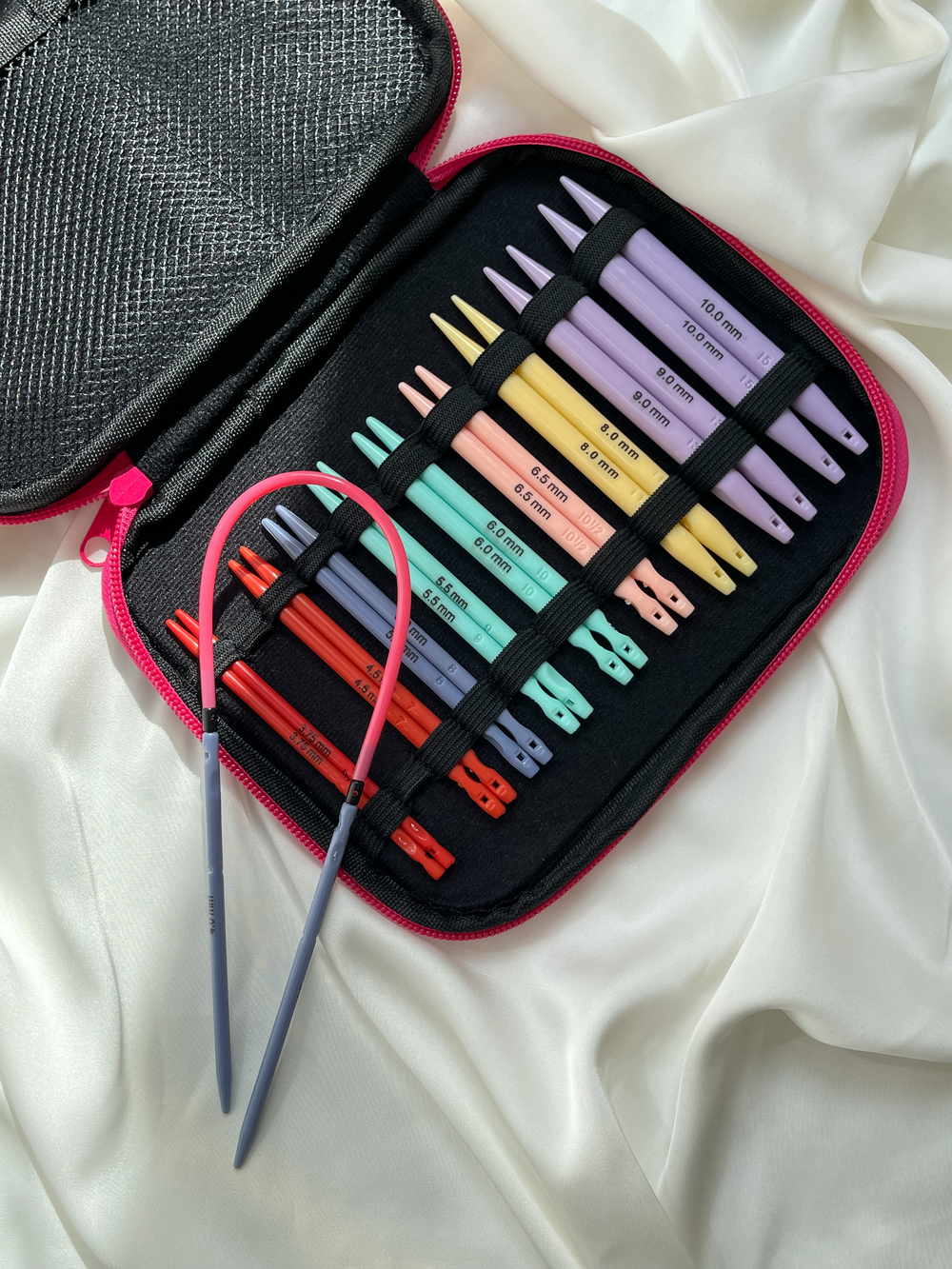 Набор пластиковых съемных спиц в футляре