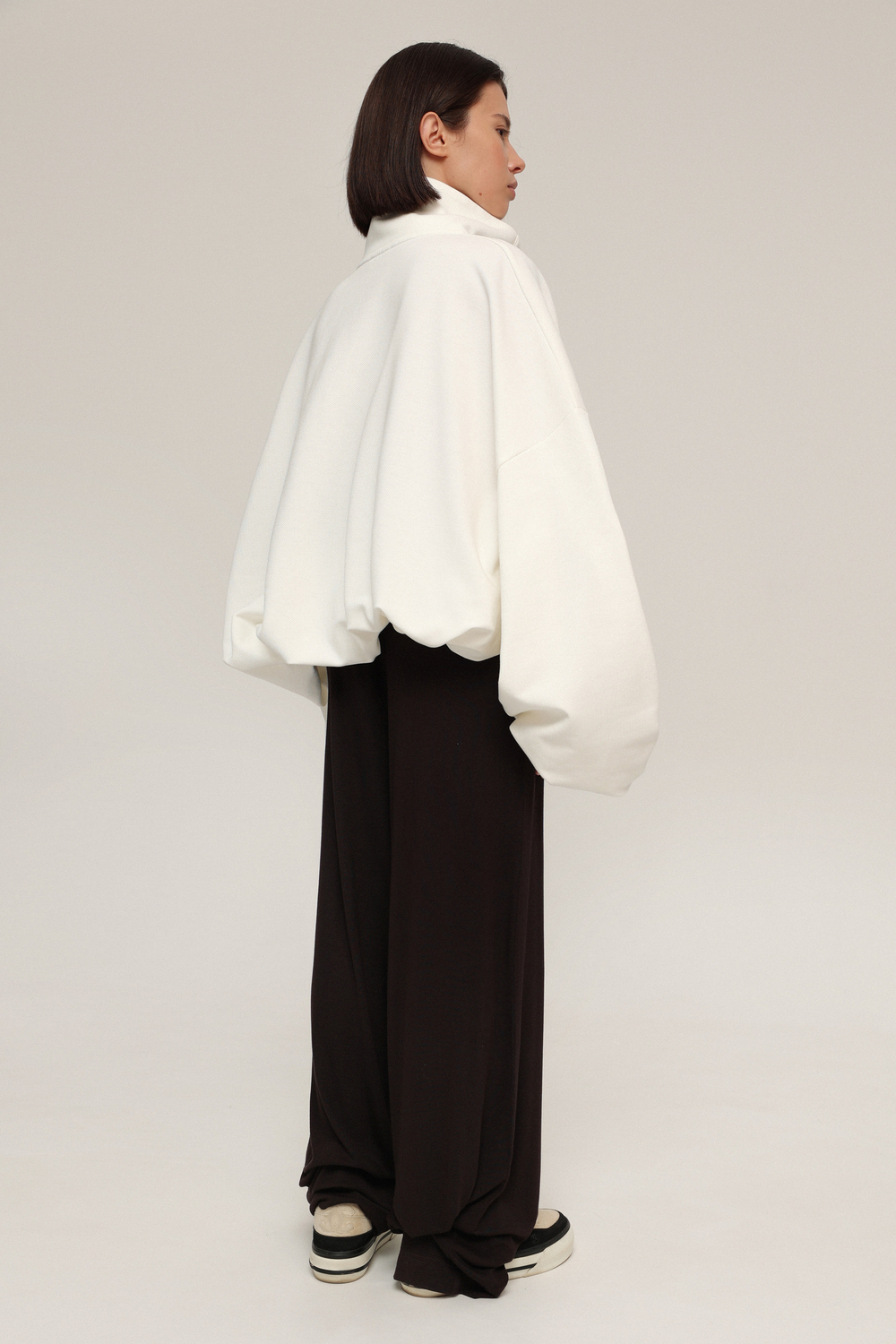 Брюки тонкие