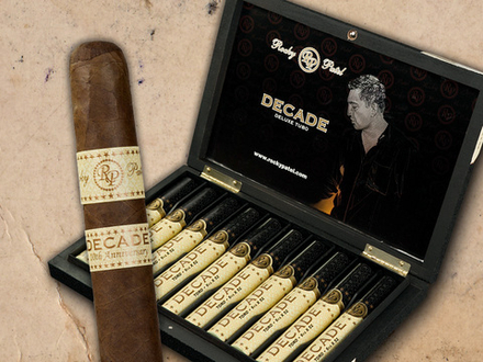 Rocky Patel Decade Toro Deluxe Tubo