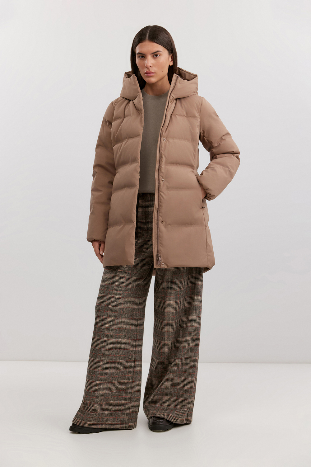 Пуховик женский B0125701 Baon