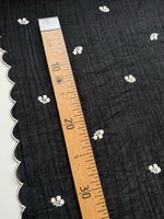 Вышивка (на чёрной жатой органзе)