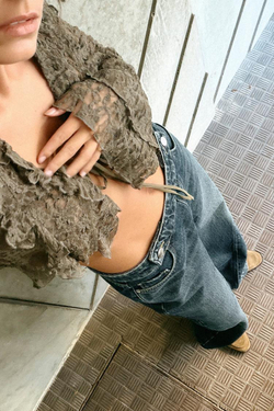 ZARА УКОРОЧЕННЫЙ КАРДИГАН С КРУЖЕВОМ И ВОЛАНАМИ, СЕРО-КОРИЧНЕВЫЙ