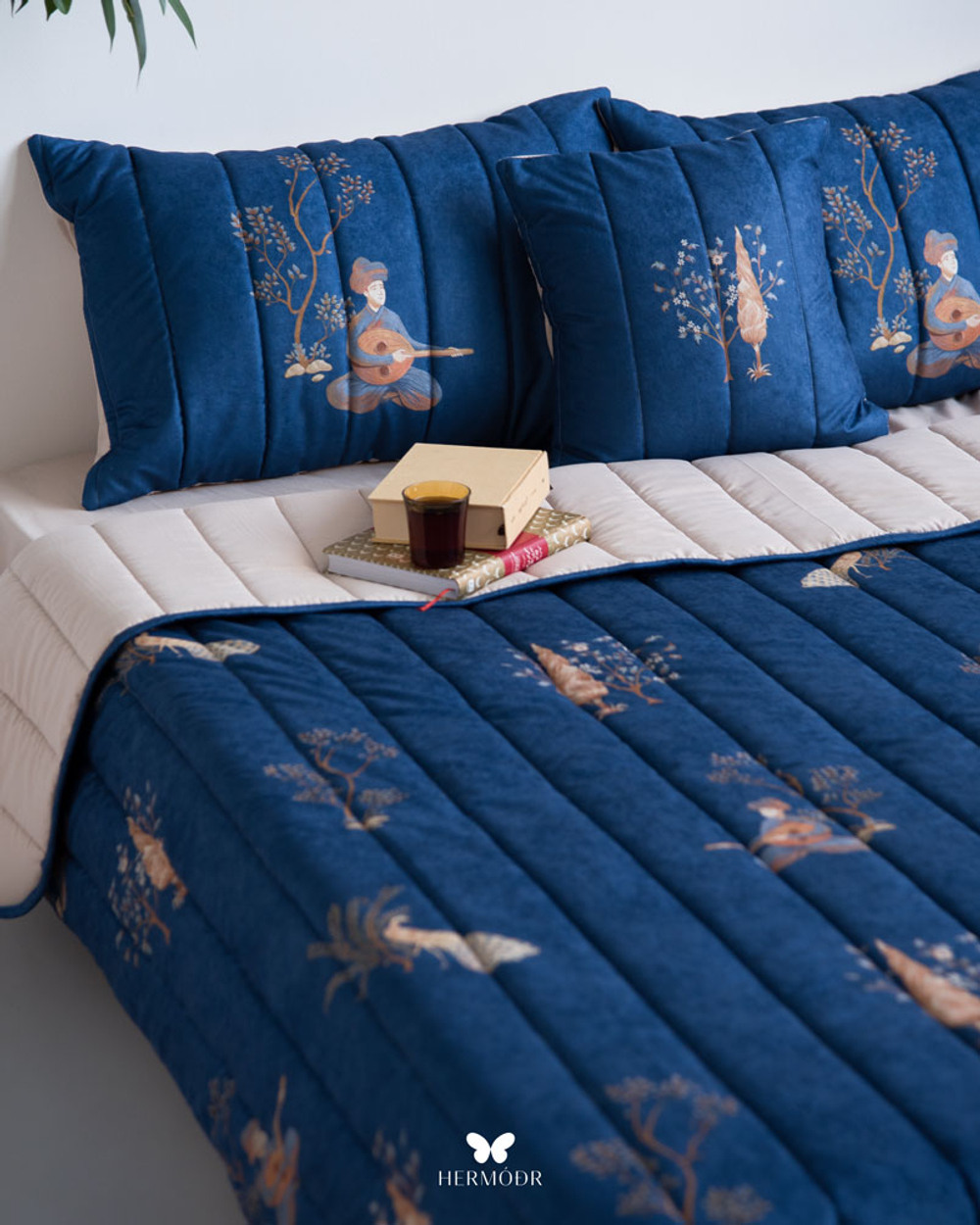 Комплект стеганного покрывала и 3 наволочек Soufiyan Chang Va ood Navy Hermodr 130220323 Иран