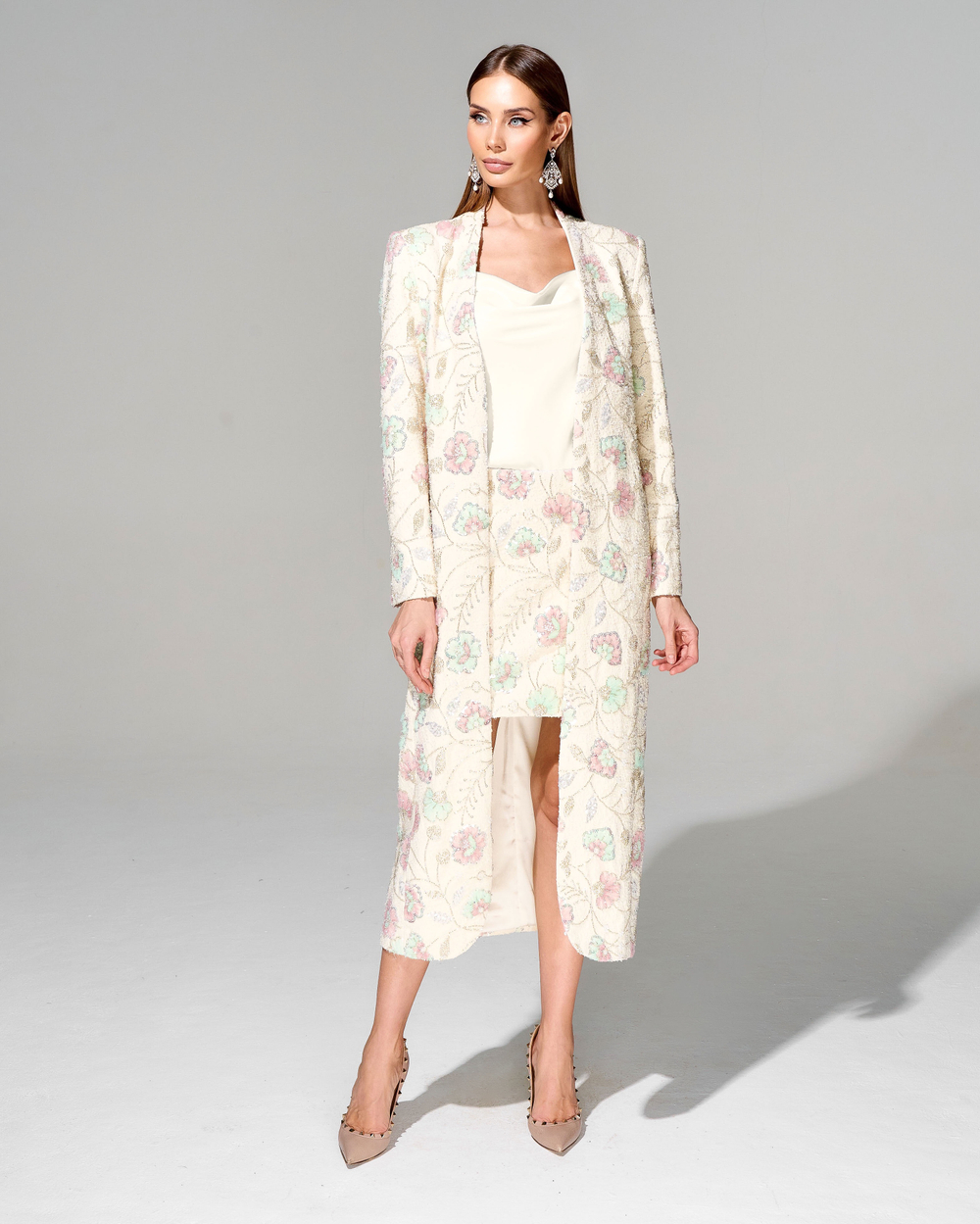 Кардиган из премиальной джинсовой ткани с вышивкой