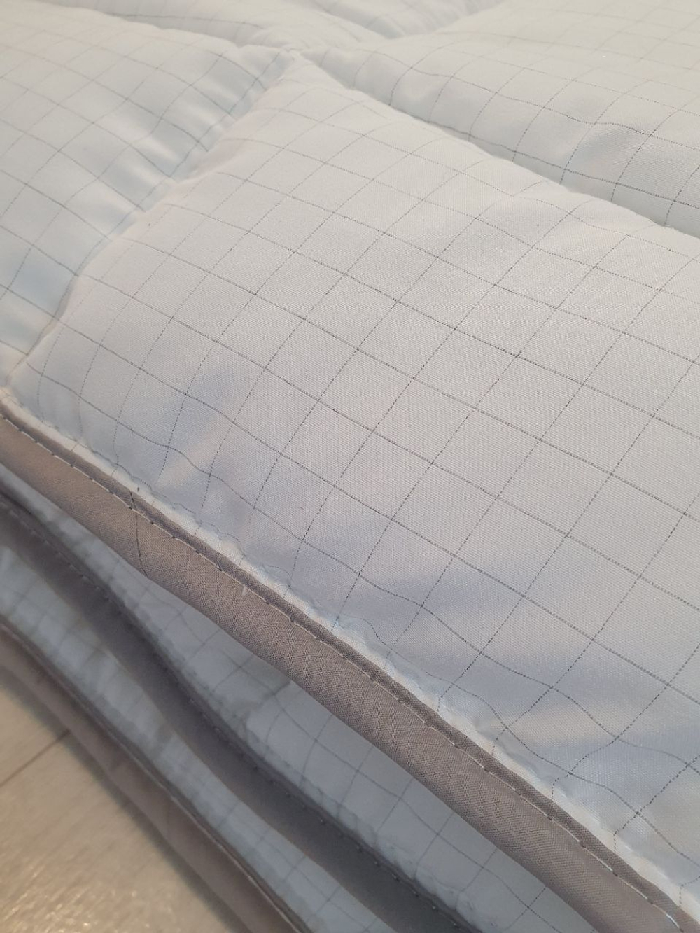 Одеяло BHAHTI 140/205 Пэст/Антист 300 22