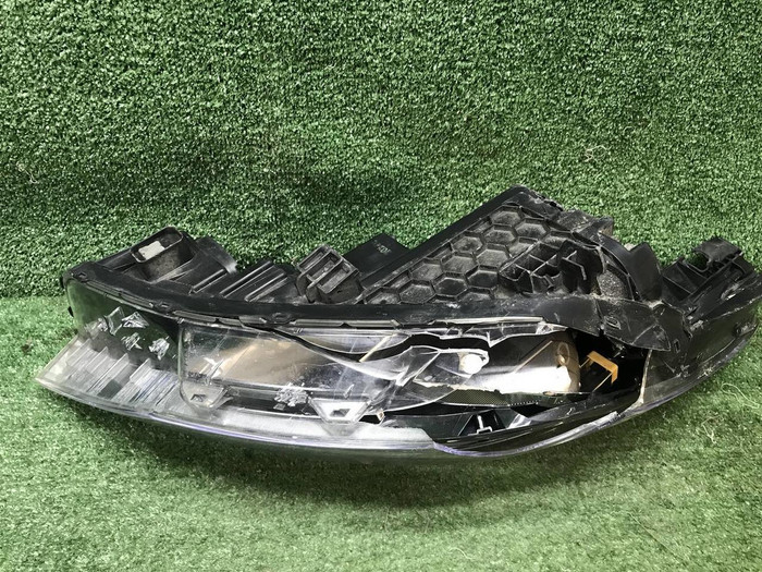 Фара правая Hyundai Solaris 2 20-22 галоген