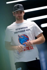 Футболка белая "Нотариально заверенный мерч" ХК Шанхайские драконы (ТМ JOGEL)