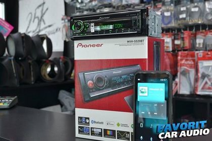 Автомобильный медиаресcивер Pioneer MVH-S520BT
