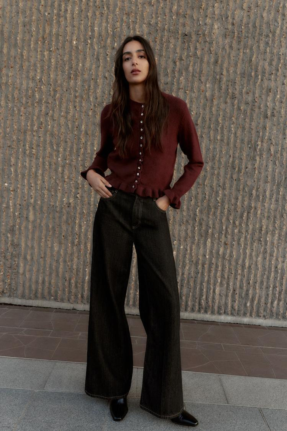 ZARА ТРИКОТАЖНЫЙ КАРДИГАН С ВОЛАНАМИ, БУРГУНДИ