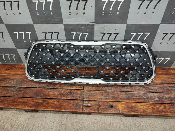 Решетка радиатора Kia Soul 3 (SK3) 19-нв Б/У Оригинал 86530K0040