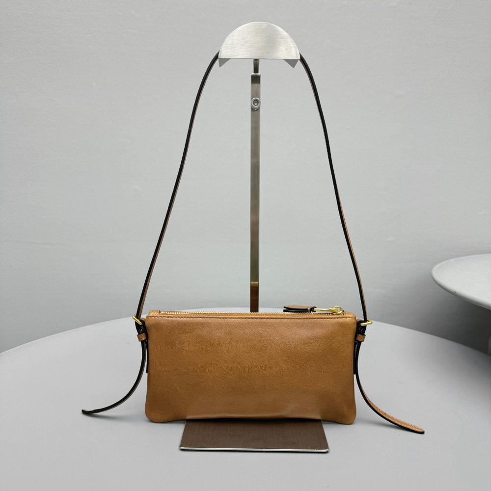 Miu Miu Mini Pouch 22 cm
