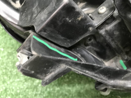 Битая Фара левая Toyota Land Cruiser 200 15-21 LED