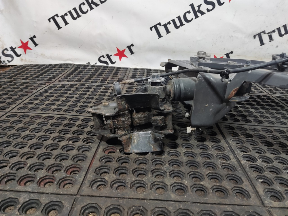 Подвеска кабины задняя в сборе 2017г.