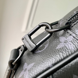 Louis Vuitton Pochette Kasai