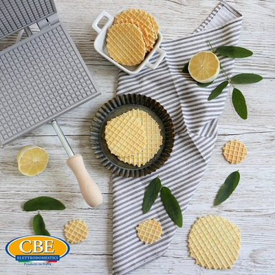 Электрическая вафельница CBE 5035100 прямоугольная электровафельница для тонких хрустящих вафельных трубочек, толщина 1,5 мм