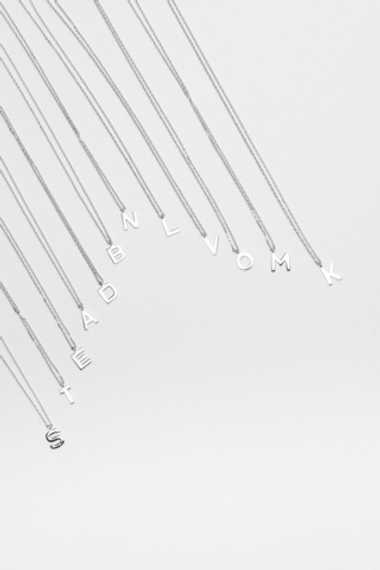 Колье буква A B D E K L M N O S T V из серебра