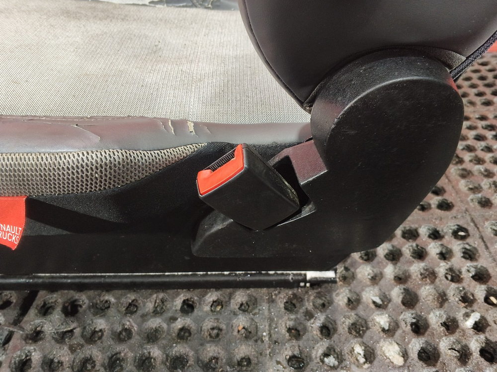 Сиденье пассажирское механическое