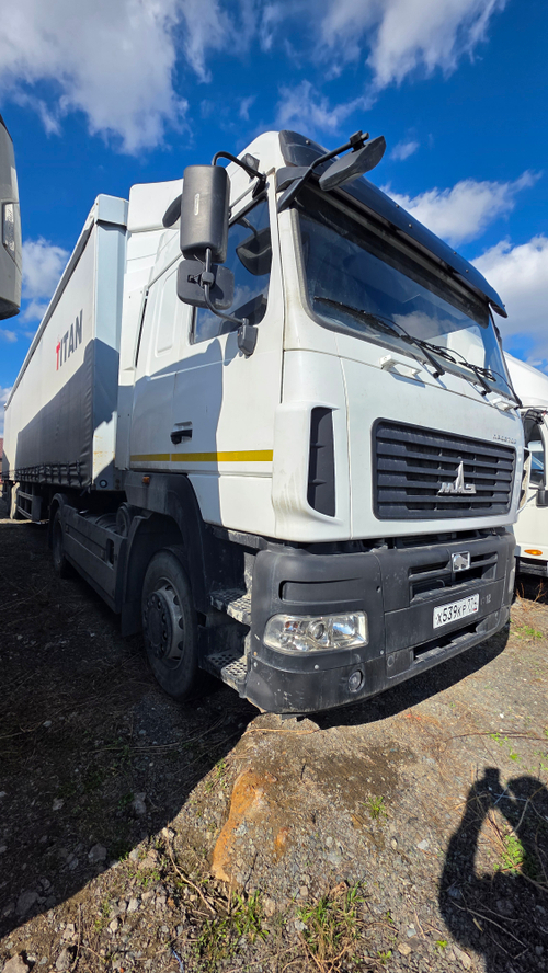 МАЗ 5440 4x2 Седельный тягач 544028-570-031 (Дизельный, 11,8 л, 428 л.с., МТ)