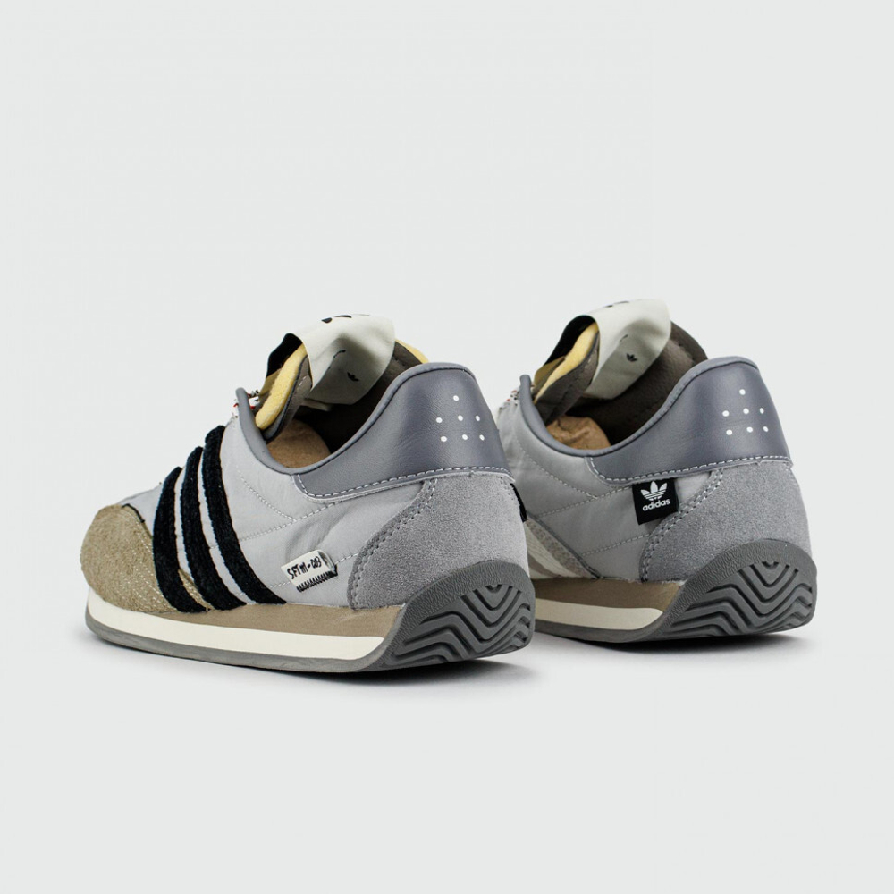 кроссовки Adidas Country OG x SFTM Grey