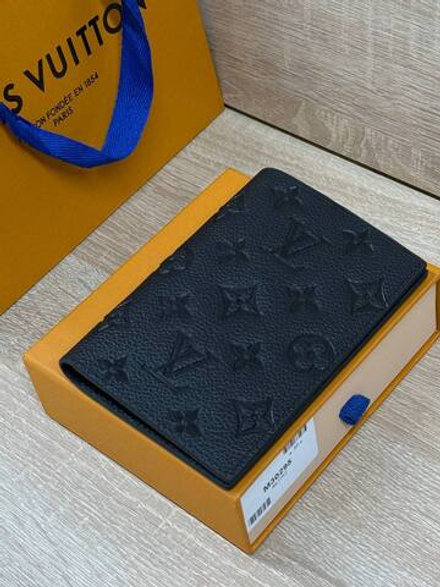 Обложка для паспорта Louis Vuitton