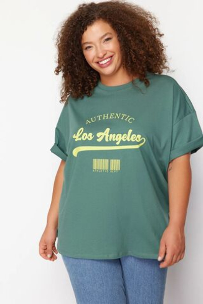 Зеленая трикотажная футболка большого размера с принтом TBBSS24BF00067