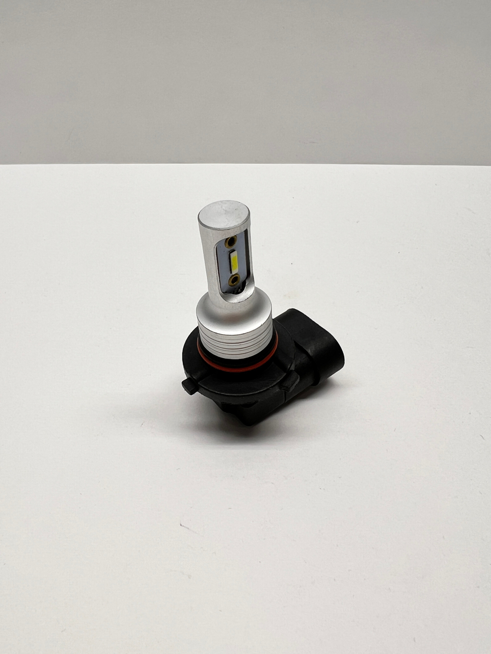 Без бренда / 9005/HB3 / Светодиодная лампа 9005/HB3 цоколь (1 шт.)