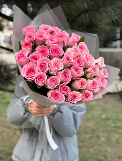 Букет из 35 роз Мандала 60см