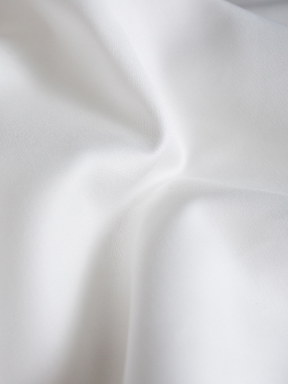 Простынь 240 белая сатин