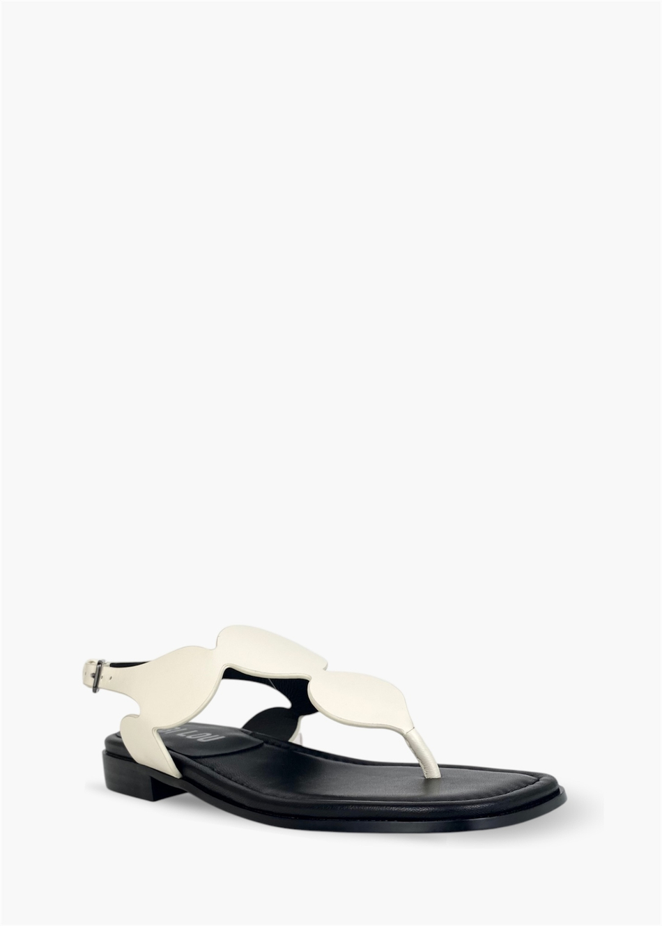 ONAMI FLATS 620Z10VK white-25L Женские сандалии