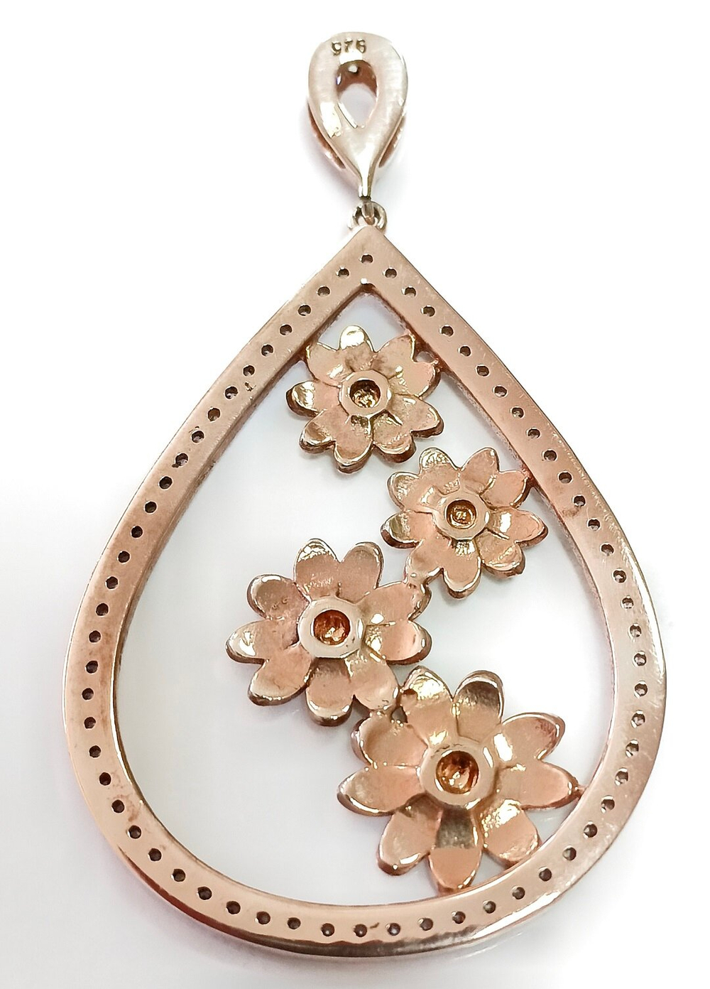 Ювелирная подвеска с позолотой из серебра