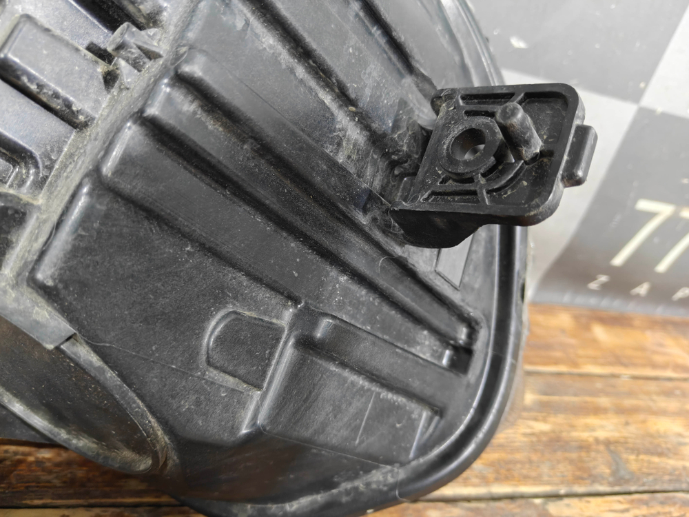 Фара левая галоген Omoda C5 22-нв Б/У Оригинал 605000528AA