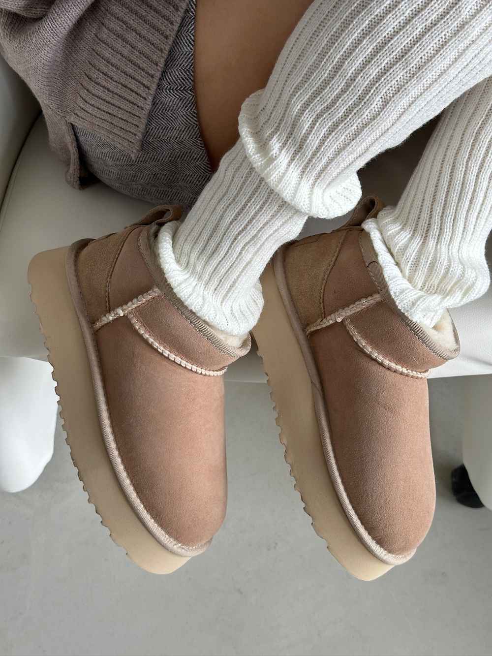 UGG W CLASSIC ULTRA MINI