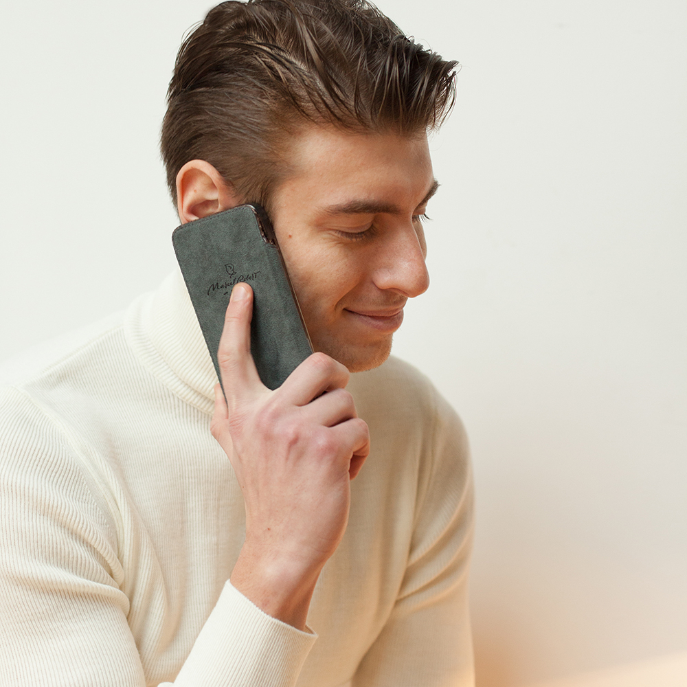 Чехол для iPhone 15 Pro Max из кожи питона, темно-коричневого цвета