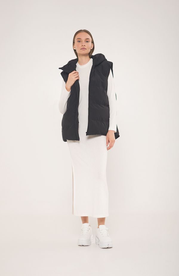 Жилет пуховый стёганый AV004 черный - фото 1