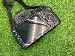 Nikon D3100 не включается