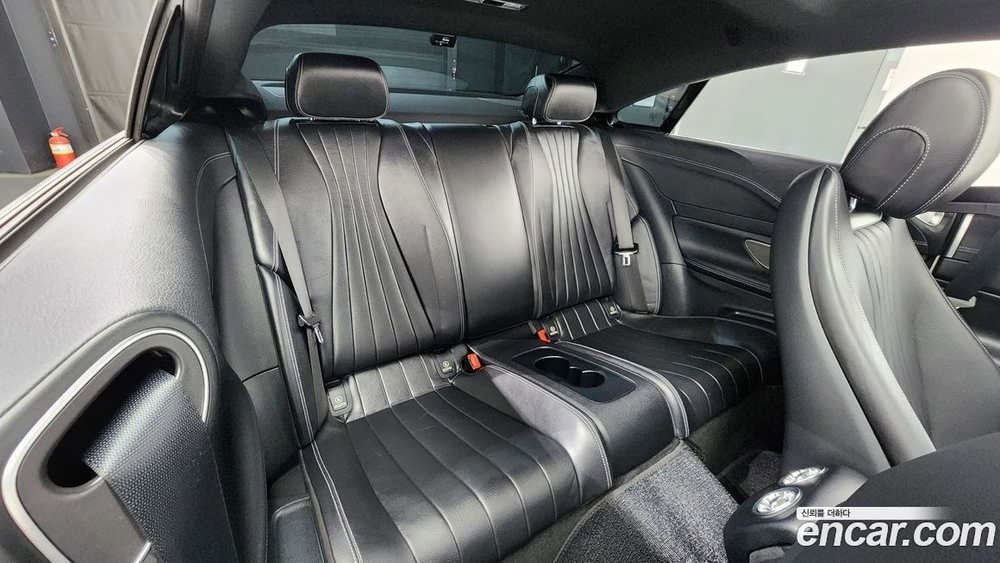Mercedes-Benz E-Class W213 E300d 4MATIC Coupe (04.2022)